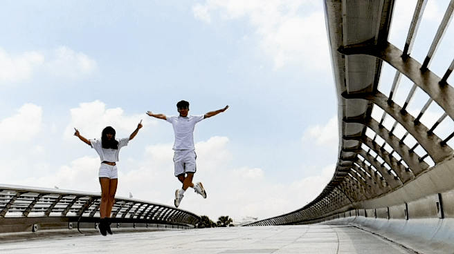 Khi thời trang cực chất kết hợp với xu hướng chụp ảnh &ldquo;lơ lửng chậm&rdquo; - Ảnh 9.