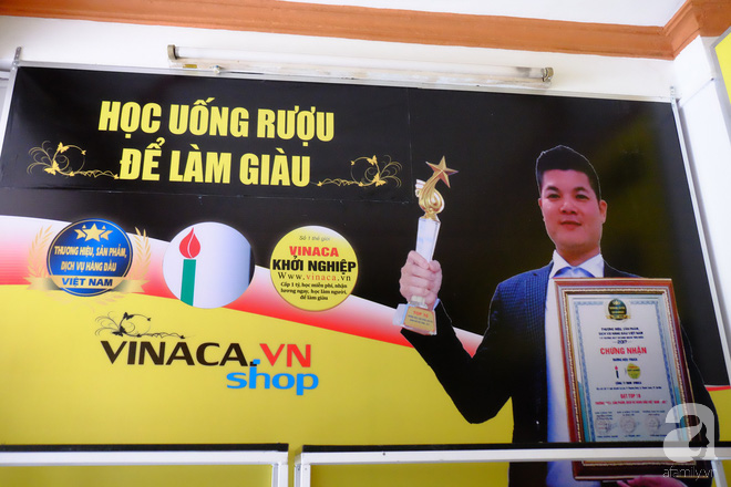 TP.HCM: Thanh tra đột kích, thu giữ sản phẩm chữa ung thư làm từ than tre của công ty Vinaca - Ảnh 1.