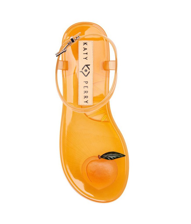 Có gì thú vị mà đôi sandals nhựa trong của Katy Perry lại có giá hơn 1 triệu đồng? - Ảnh 11.