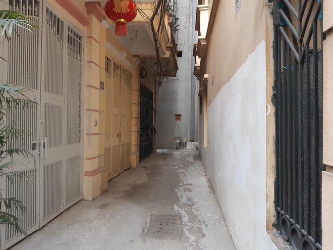 Hà Nội: Người thuê nhà khu cô gái tự tử sợ hãi chuyển chỗ ở - Ảnh 2. Hà Nội: Người thuê nhà khu cô gái tự tử sợ hãi chuyển chỗ ở - Ảnh 2.