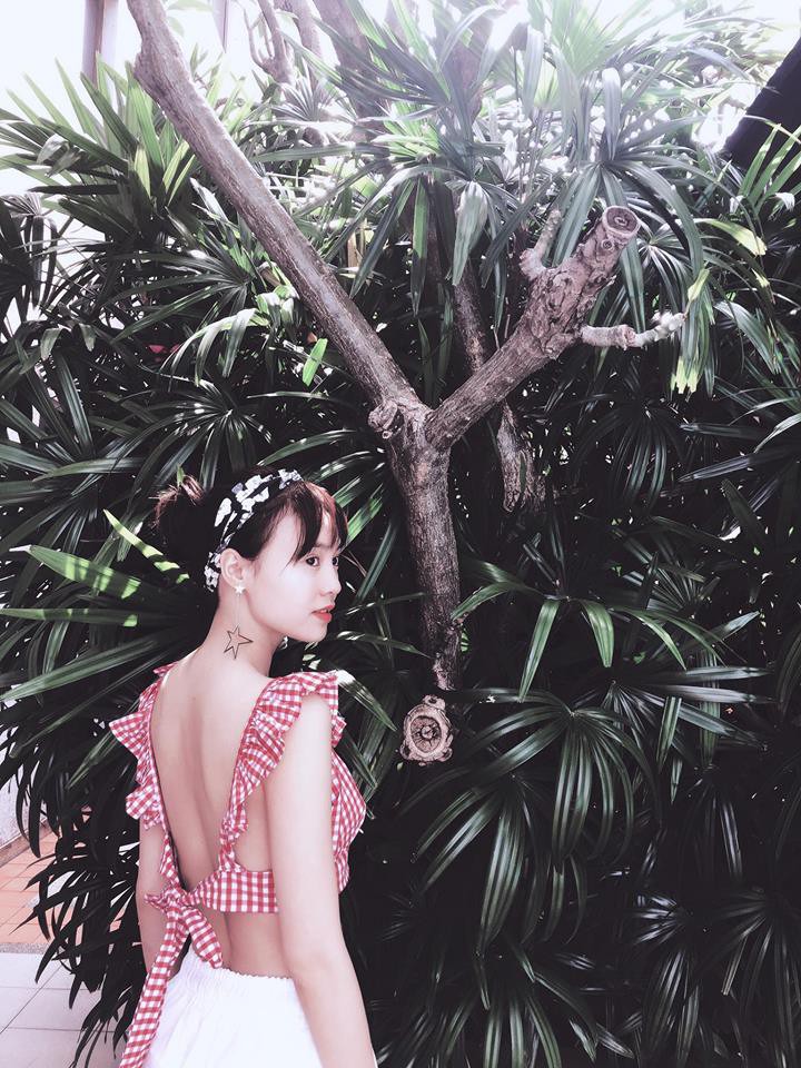 Từ street style của Hà Tăng, Hoàng Thùy Linh đến Huyền My chứng minh: Hè đã đến và Hoa vẫn lại lên - Ảnh 11.