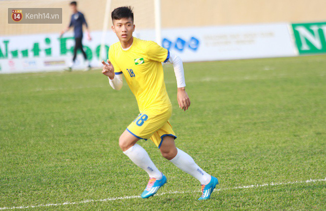 Đội trưởng Thanh Hóa yêu cầu đồng đội khóa chặt sao U23 Việt Nam - Ảnh 1.