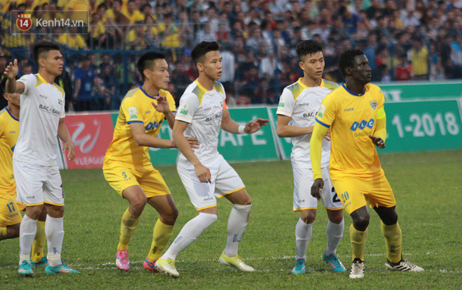 Đội trưởng Thanh Hóa yêu cầu đồng đội khóa chặt sao U23 Việt Nam - Ảnh 4.