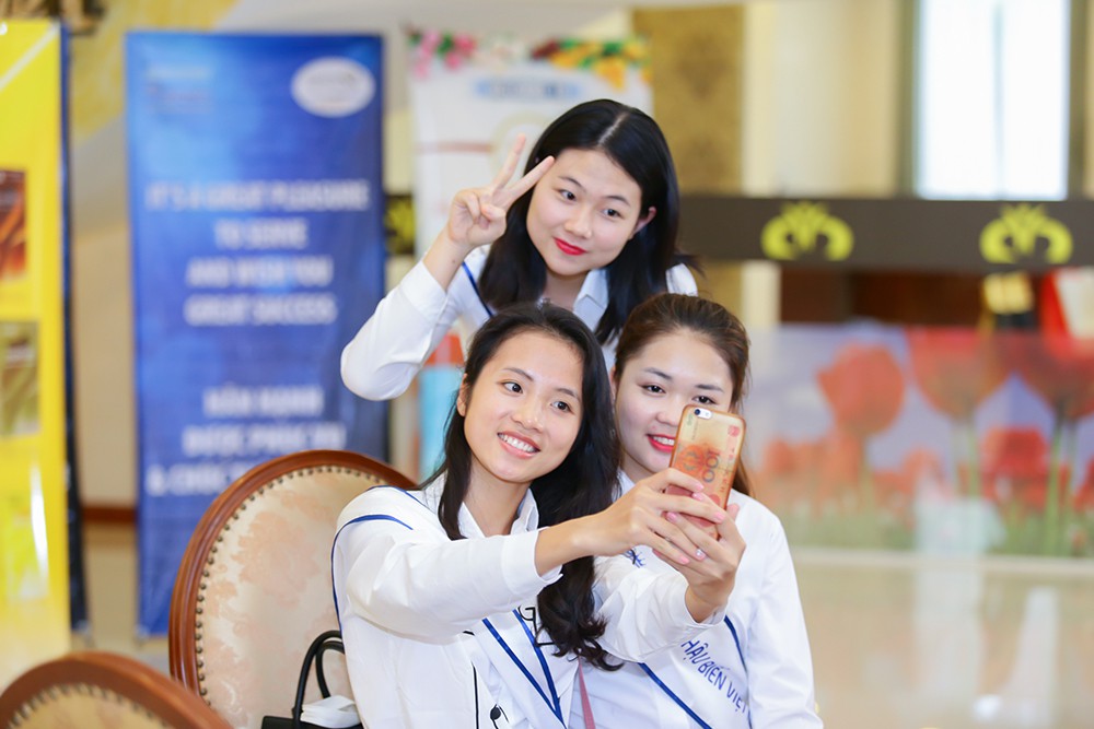 Nhiều thí sinh thuộc top 70 Hoa hậu biển Việt Nam toàn cầu gây thất vọng với vẻ ngoài kém sắc - Ảnh 4.