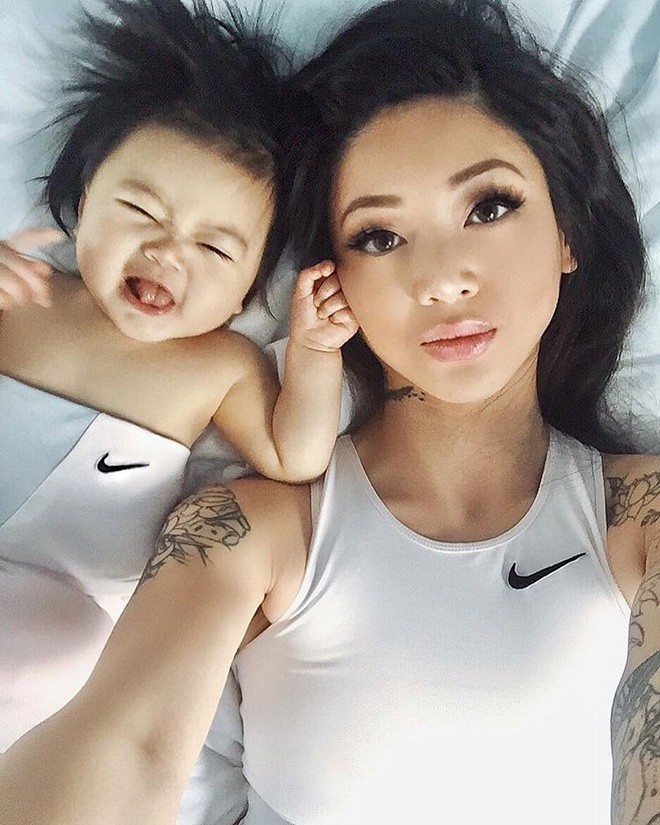 Cặp mẹ con xinh đẹp ngất ng&acirc;y, chỉ nằm cạnh nhau chụp ảnh cũng nổi tiếng khắp mạng x&atilde; hội - Ảnh 19.