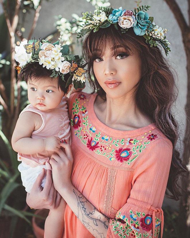 Cặp mẹ con xinh đẹp ngất ng&acirc;y, chỉ nằm cạnh nhau chụp ảnh cũng nổi tiếng khắp mạng x&atilde; hội - Ảnh 9.