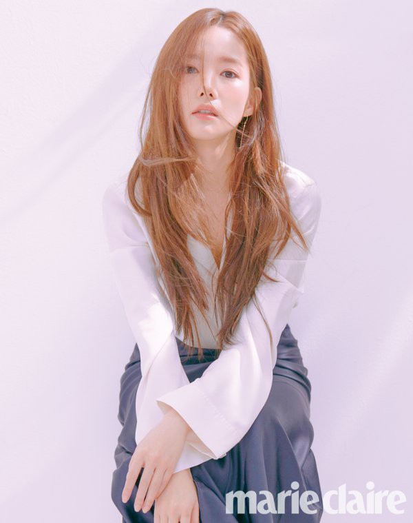 Trở lại với bộ hình đẹp ná thở, Park Min Young giờ đã biến đổi thành công đến đẳng cấp nữ hoàng dao kéo - Ảnh 15.