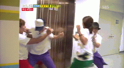 Running Man phiên bản Việt nhất định không được thiếu trò xé bảng tên đâu đấy nhé! - Ảnh 11.