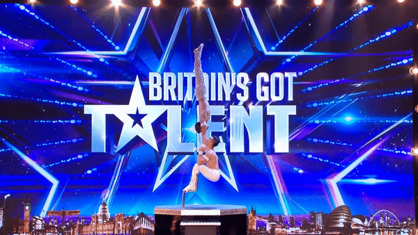 Khán giả Việt xúc động và tự hào về phần trình diễn của hoàng tử xiếc Quốc Cơ - Quốc Nghiệp - 6