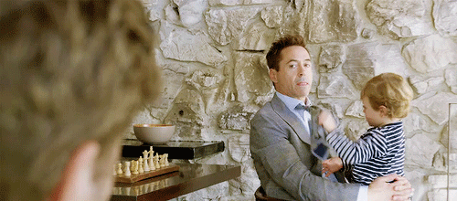 Sức hấp dẫn khiến gi&agrave; trẻ đều m&ecirc; mệt từ Iron Man Robert Downey Jr. từ đ&acirc;u m&agrave; c&oacute;? - Ảnh 14.