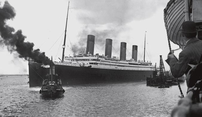  Lặn sâu 4.000m xuống đáy biển, khám phá thế giới chưa từng kể của tàu Titanic huyền thoại - Ảnh 1.