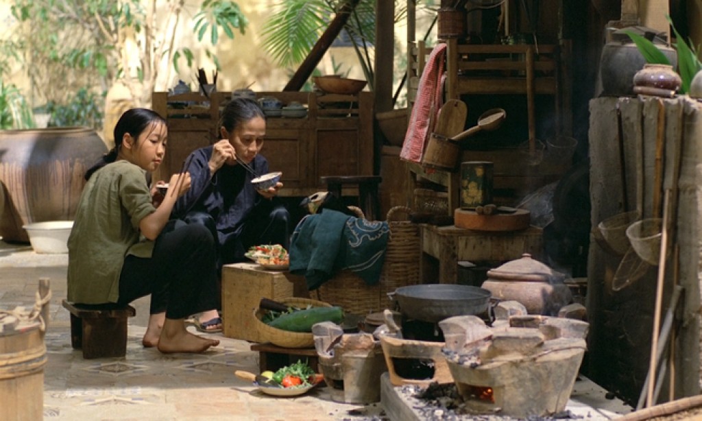 25 năm rồi, nhưng Mùi Đu Đủ Xanh vẫn là một ký ức ngào ngạt thơm mà Trần Anh Hùng dành tặng Việt Nam - Ảnh 5. 25 năm rồi, nhưng Mùi Đu Đủ Xanh vẫn là một ký ức ngào ngạt thơm mà Trần Anh Hùng dành tặng Việt Nam - Ảnh 5.