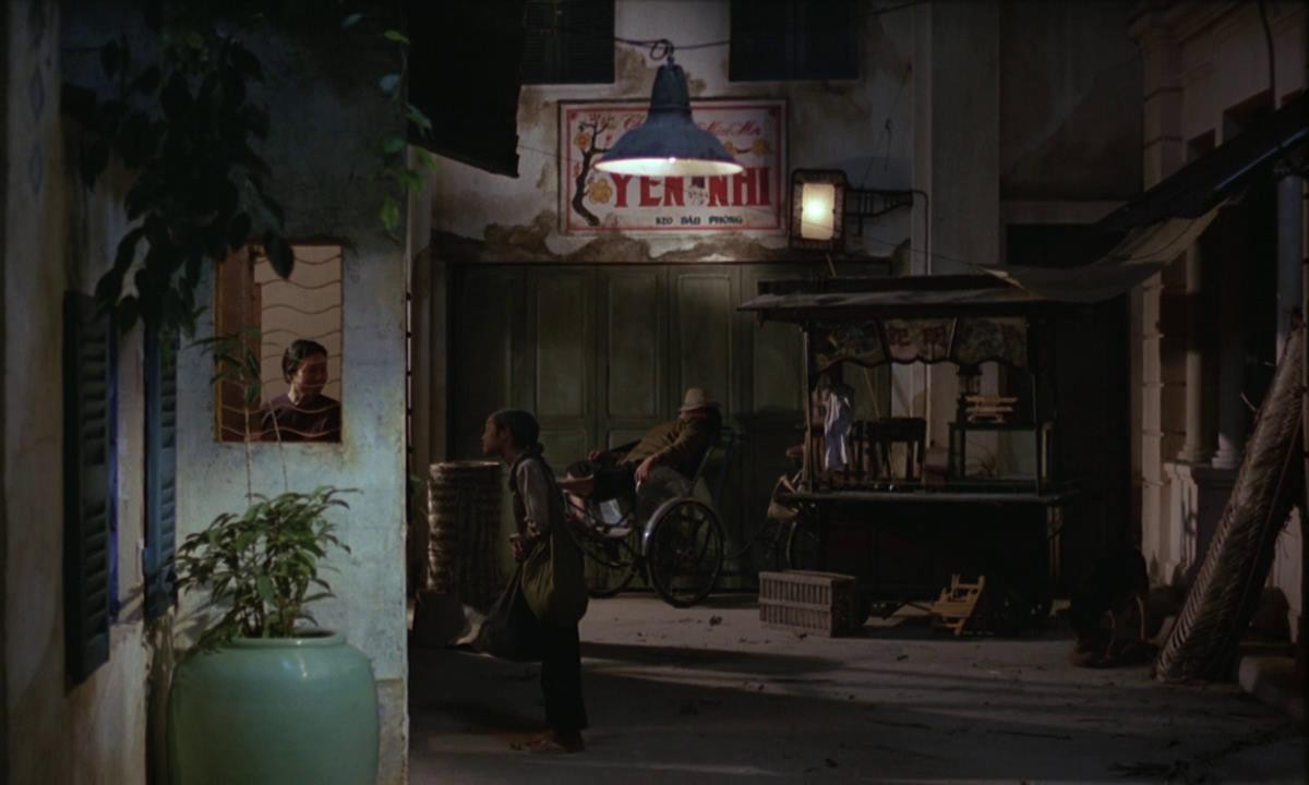 25 năm rồi, nhưng Mùi Đu Đủ Xanh vẫn là một ký ức ngào ngạt thơm mà Trần Anh Hùng dành tặng Việt Nam - Ảnh 6. 25 năm rồi, nhưng Mùi Đu Đủ Xanh vẫn là một ký ức ngào ngạt thơm mà Trần Anh Hùng dành tặng Việt Nam - Ảnh 6.