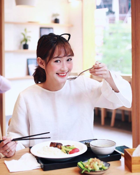 Hè đến, học ngay những bí kíp này để có ảnh ngàn like như loạt hotgirl nổi tiếng! - Ảnh 21.