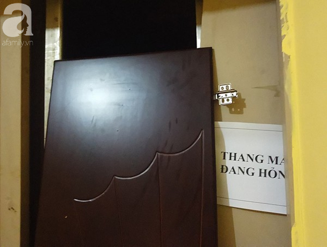 H&agrave; Nội: Thang m&aacute;y gặp sự cố, nhiều người hoảng loạn gọi trợ gi&uacute;p - Ảnh 6.