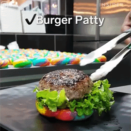 Có gì hấp dẫn mà chiếc bánh burger cầu vồng này lại có giá cao tới 340k? - Ảnh 4.