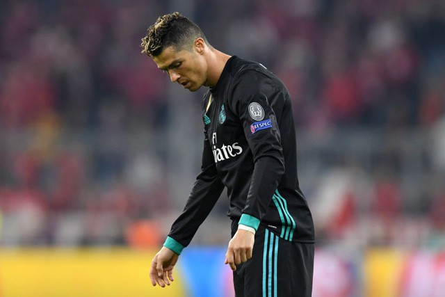 Ronaldo tàng hình, vẫn đi vào lịch sử Champions League - Ảnh 4.