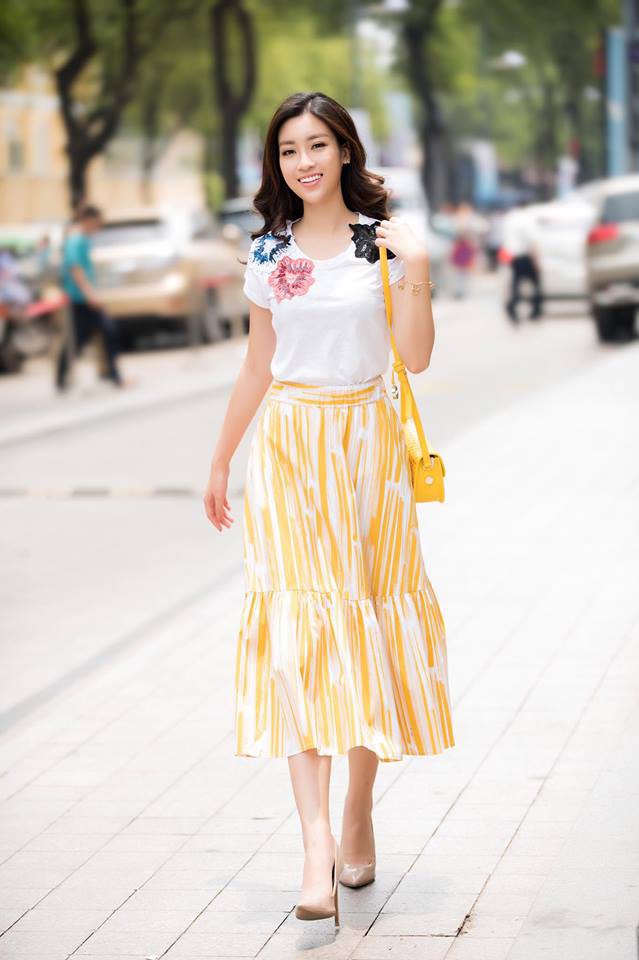 Quỳnh Anh Shyn và Chi Pu như chị em: Diện street style theo cùng công thức, đến dáng pose cũng na ná nhau - Ảnh 5.