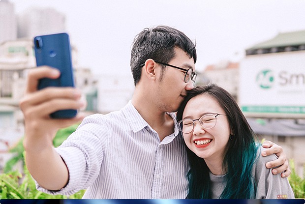 Liều thuốc an thần cho cặp đ&ocirc;i khi đi du lịch kh&ocirc;ng c&oacute; ảnh đẹp mang về - Ảnh 1.