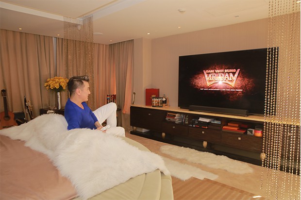 Đ&agrave;m Vĩnh Hưng - &Ocirc;ng ho&agrave;ng sang chảnh bậc nhất showbiz Việt - Ảnh 8.
