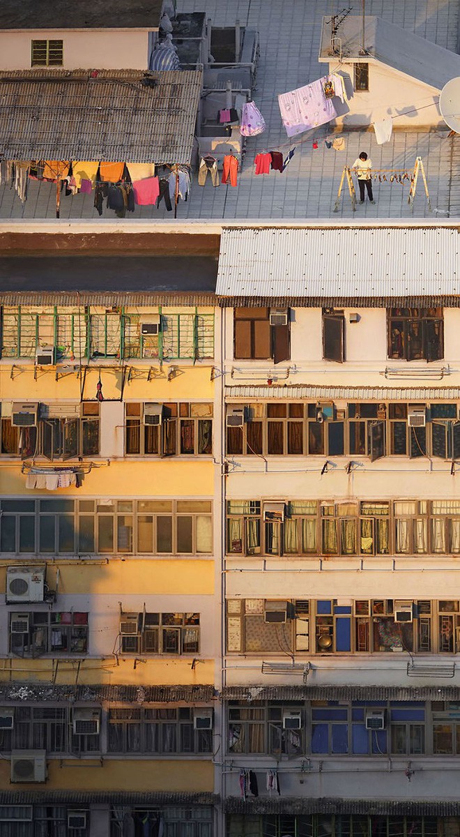 [Ảnh] Concrete stories: Cuộc sống muôn màu trên những tầng thượng của Hồng Kông - Ảnh 11.