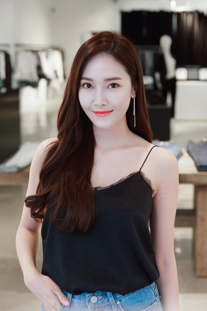 Jessica flop sấp mặt tại Hàn nhưng lọt Top idol bán nhạc chạy nhất tại Trung bên cạnh Big Bang, EXO - Ảnh 5.