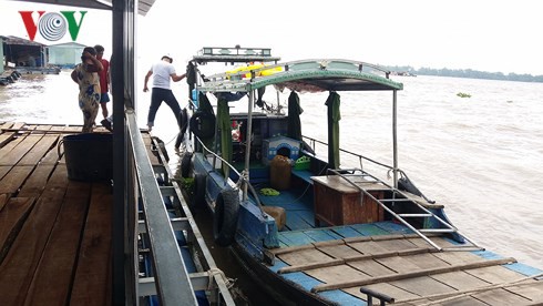 Cô lái đò mất tích, trên đò nhiều vết máu - Ảnh 1. Cô lái đò mất tích, trên đò nhiều vết máu - Ảnh 1.