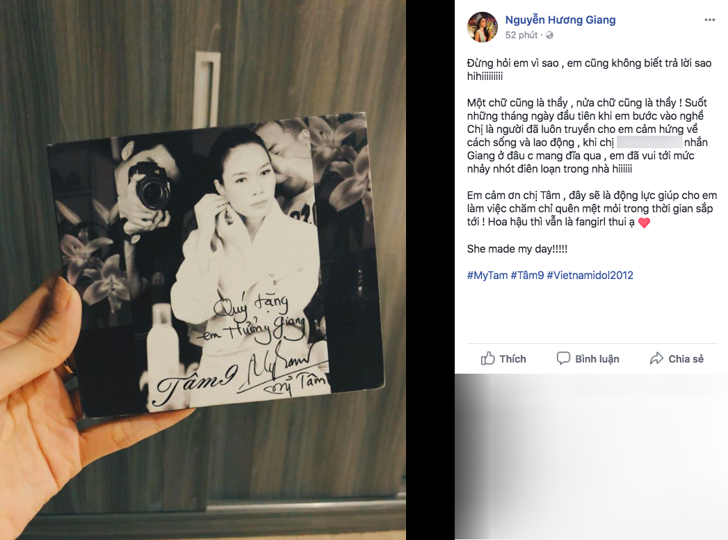 Được Mỹ Tâm tặng CD Tâm 9, Hương Giang hóm hỉnh: Hoa hậu thì vẫn là fangirl - Ảnh 1. Được Mỹ Tâm tặng CD Tâm 9, Hương Giang hóm hỉnh: Hoa hậu thì vẫn là fangirl - Ảnh 1.