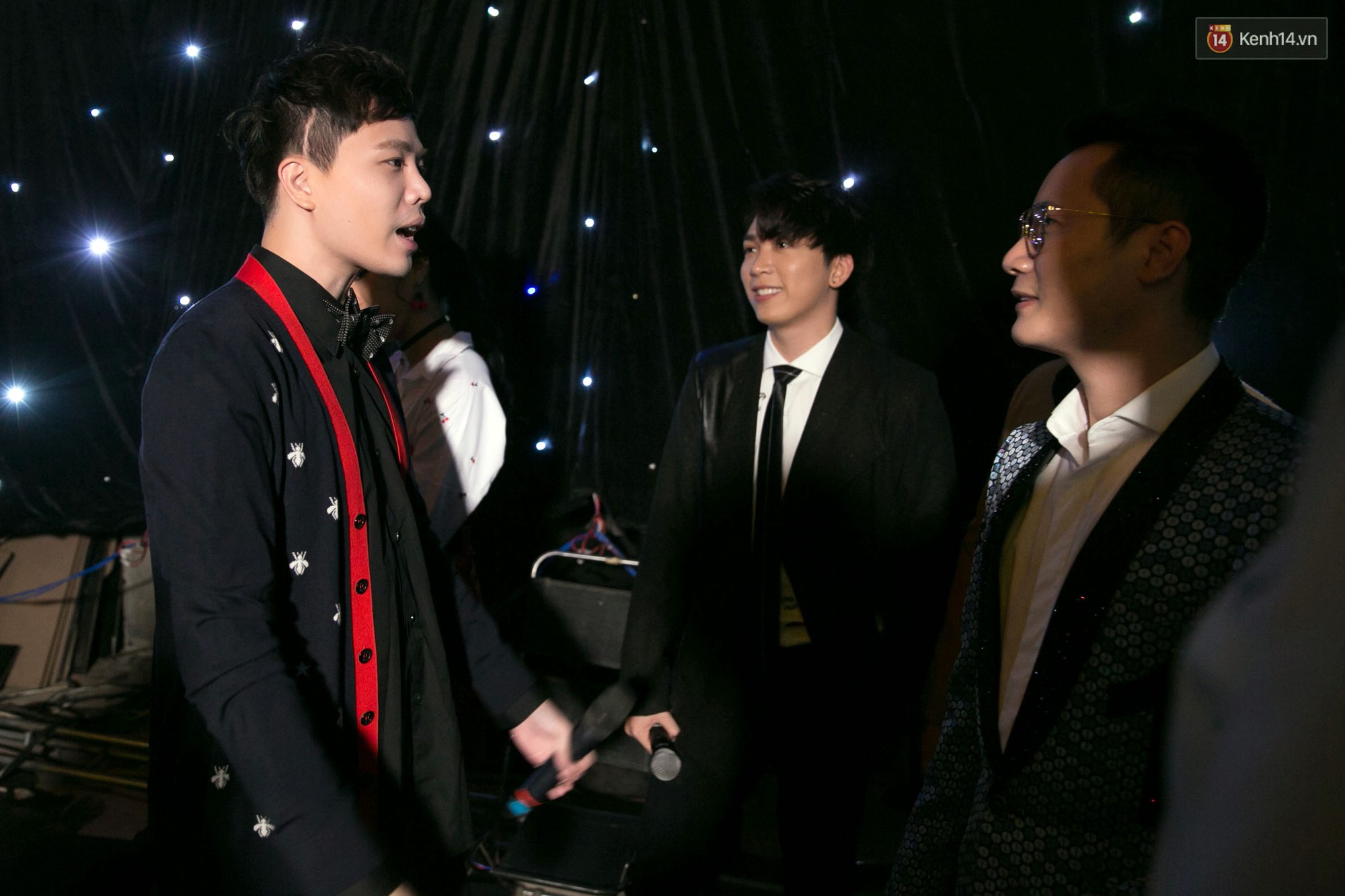 Hoàng tử lai Samuel lịch lãm, Á hậu Mâu Thủy rạng rỡ trong ngày quay hình Nhạc hội song ca - Ảnh 13. Hoàng tử lai Samuel lịch lãm, Á hậu Mâu Thủy rạng rỡ trong ngày quay hình Nhạc hội song ca - Ảnh 13.