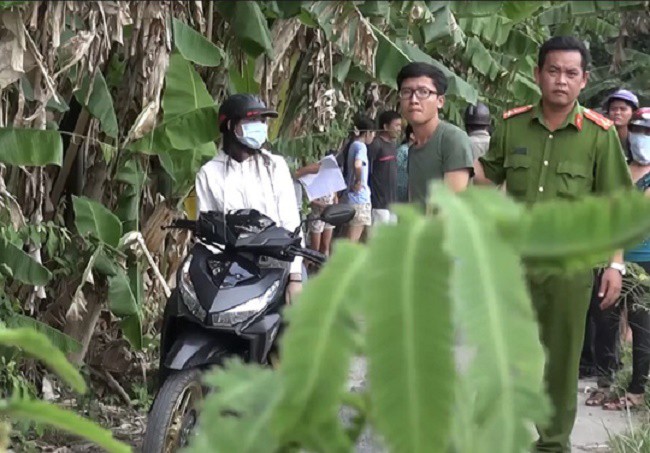 Tên cướp bị tóm gọn vì không biết chạy xe tay ga - Ảnh 1.