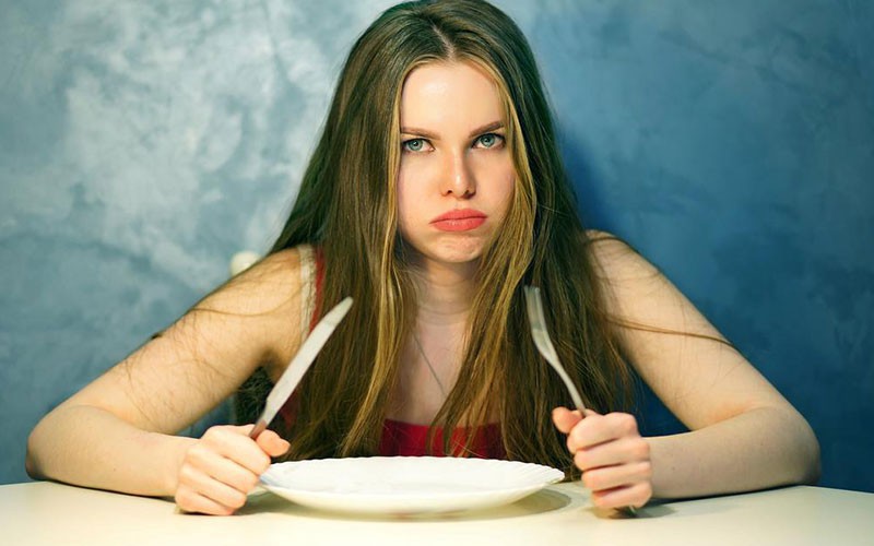 SÃ¡ng ngá»§ dáº­y mÃ  gáº·p cÃ¡c triá»‡u chá»©ng nÃ y thÃ¬ nÃªn chá»§ Ä‘á»™ng Ä‘i khÃ¡m ngay - áº¢nh 3.