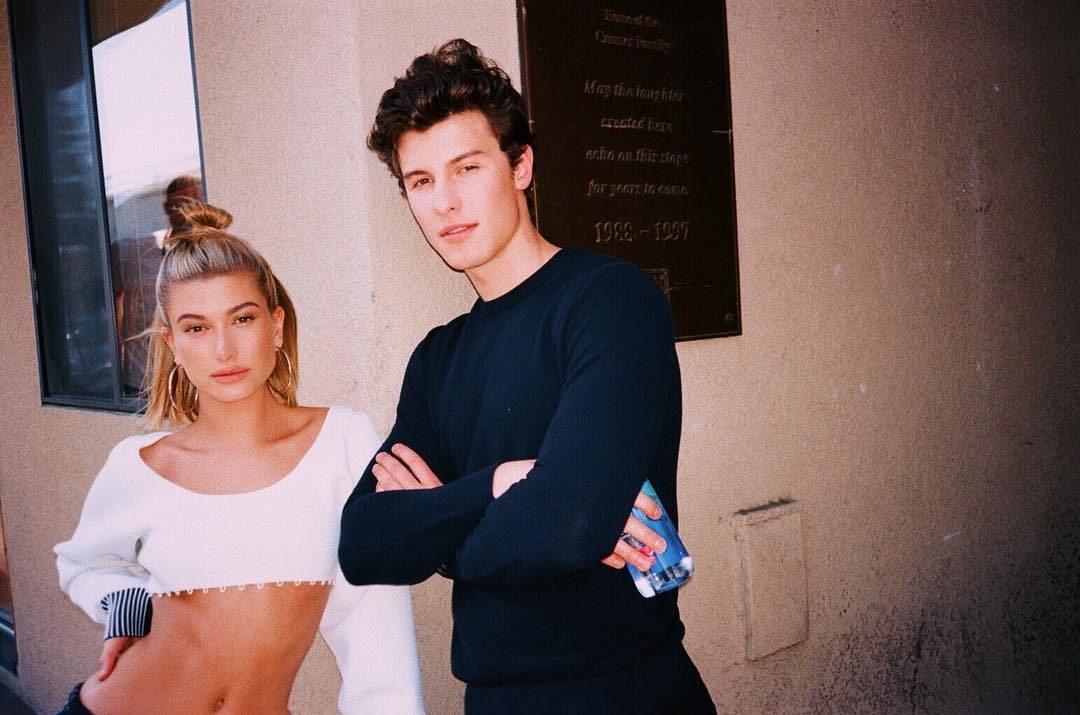 Shawn Mendes đăng ảnh xác nhận đang hẹn hò Hailey Baldwin - bồ cũ Justin Bieber - Ảnh 1.