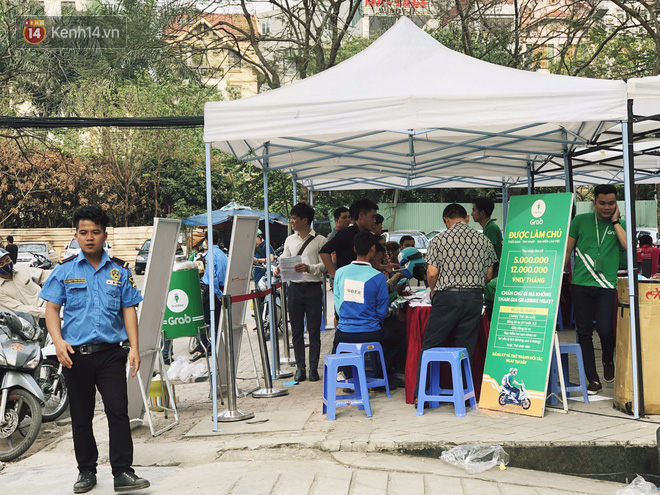 Tài xế Uber tấp nập tới trụ sở Grab xin chuyển khẩu trước ngày cả hai về chung một nhà - Ảnh 3.