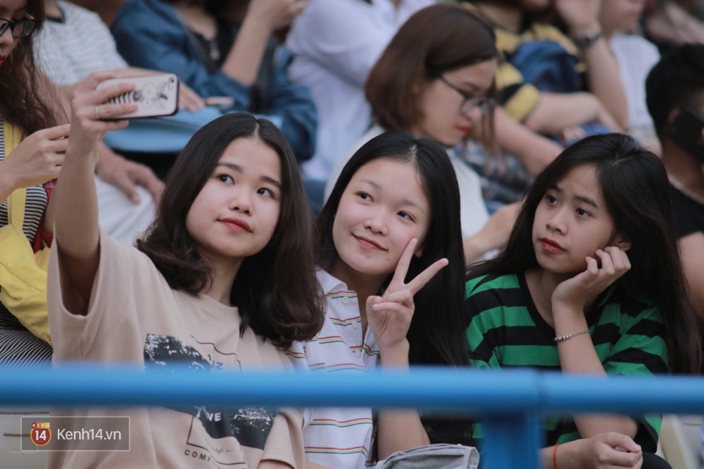 Fandom quốc dân của U23 Việt Nam hừng hực khí thế cổ vũ cho đại chiến Hà Nội - HAGL - Ảnh 12.