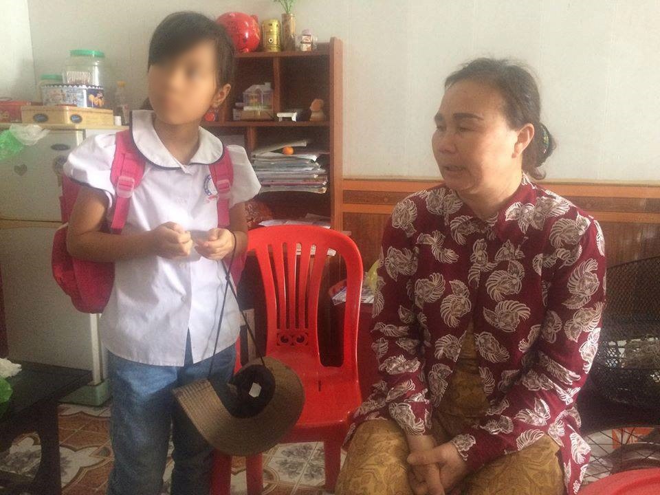 Hiệu trưởng nói về cô giáo bắt học sinh lớp 3 uống nước giặt giẻ: Cô rất hoang mang và nói hành động đó vừa đùa, vừa thật - Ảnh 3. Hiệu trưởng nói về cô giáo bắt học sinh lớp 3 uống nước giặt giẻ: Cô rất hoang mang và nói hành động đó vừa đùa, vừa thật - Ảnh 3.