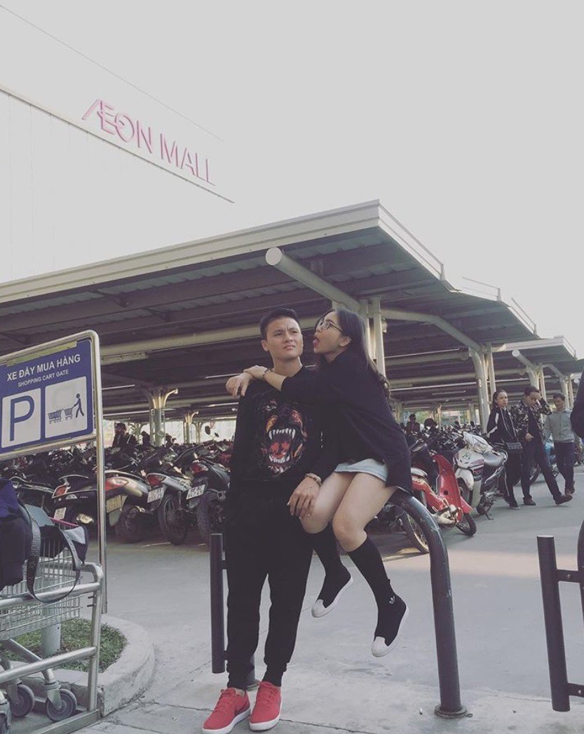 Bạn gái khoe ảnh trang điểm khác ngày thường, Quang Hải U23 vào nói ngay một câu bất ngờ! - Ảnh 7.