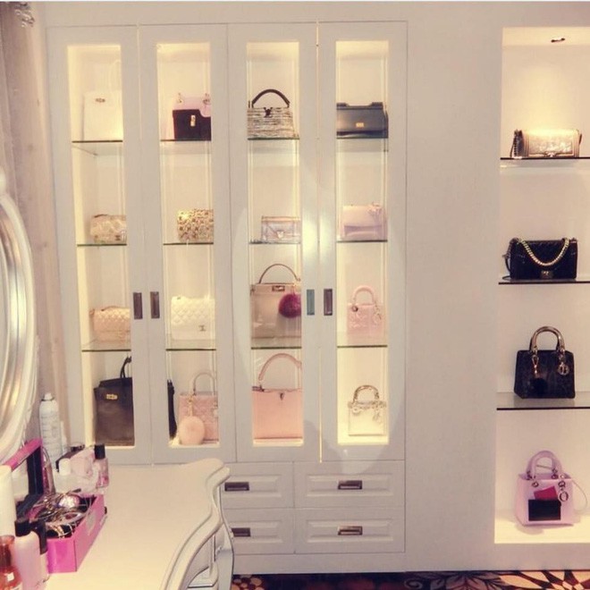 Phong c&aacute;ch khoe h&agrave;ng hiệu của Hội con nh&agrave; gi&agrave;u Việt tựu trung đều theo 4 gạch đầu d&ograve;ng n&agrave;y - Ảnh 4.