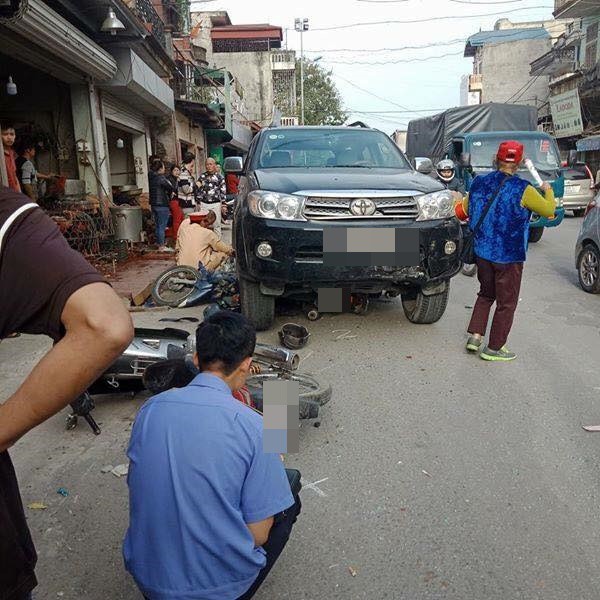 Hà Nội: Nam tài xế điều khiển xế hộp Fortuner gây tai nạn liên hoàn, một bé gái 7 tuổi tử vong - Ảnh 1.