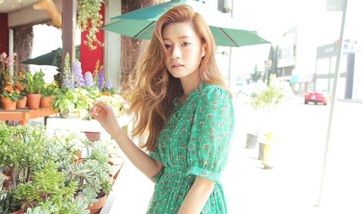 Chải đầu sai c&aacute;ch c&oacute; thể khiến t&oacute;c rụng nhiều hơn - Ảnh 3.