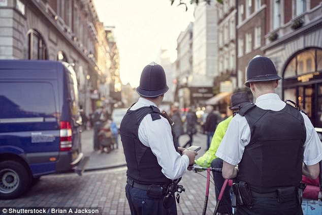 Đài BBC tiết lộ công nghệ lấy dữ liệu cá nhân từ điện thoại của cảnh sát Anh - Ảnh 4.