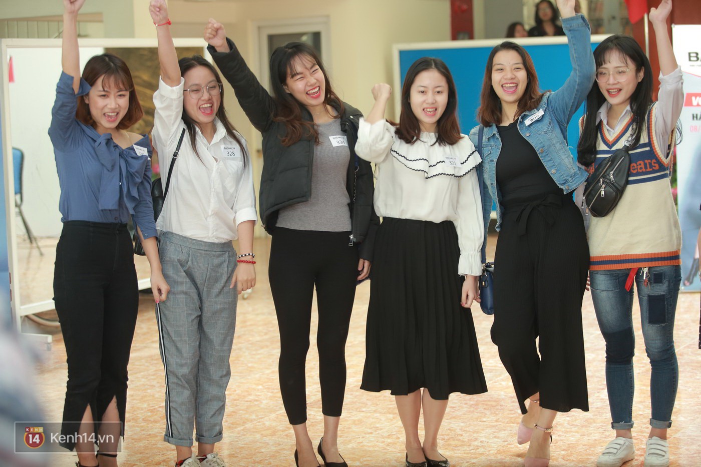 Ngỡ ngàng trước nhan sắc thí sinh tại buổi casting show hẹn hò The Bachelor miền Bắc - Ảnh 22. Ngỡ ngàng trước nhan sắc thí sinh tại buổi casting show hẹn hò The Bachelor miền Bắc - Ảnh 22.
