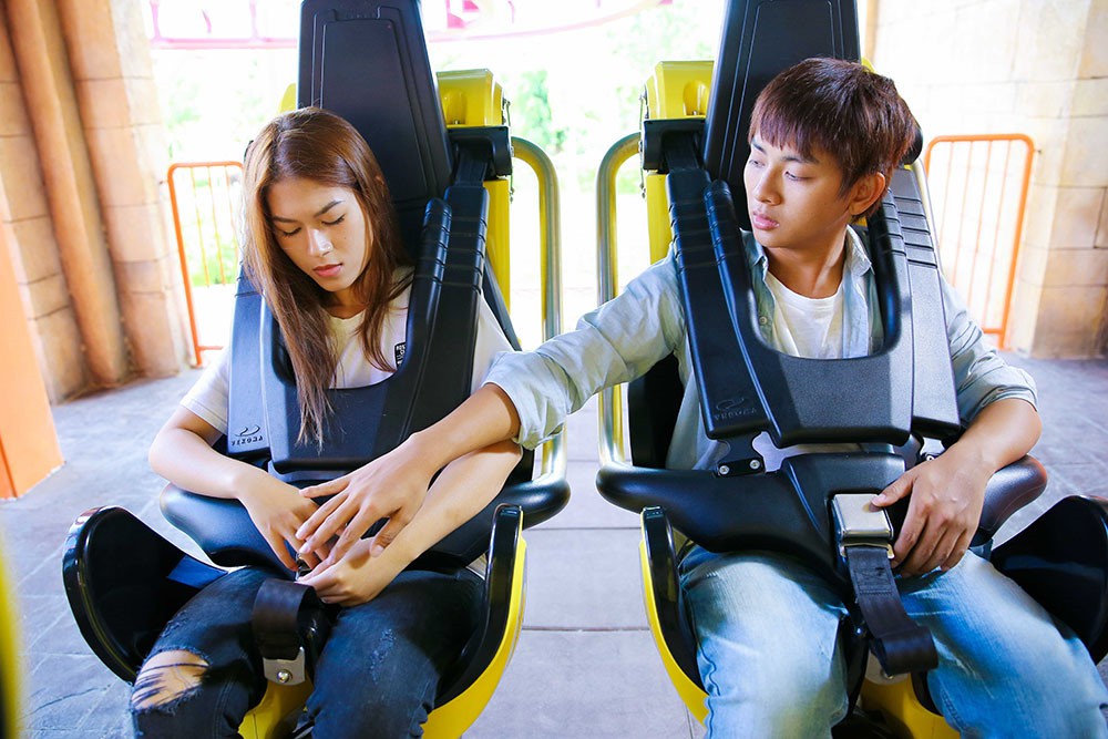 Yêu Em Bất Chấp khác Cô Nàng Ngổ Ngáo bao nhiêu phần trăm? - Ảnh 1. Yêu Em Bất Chấp khác Cô Nàng Ngổ Ngáo bao nhiêu phần trăm? - Ảnh 1.