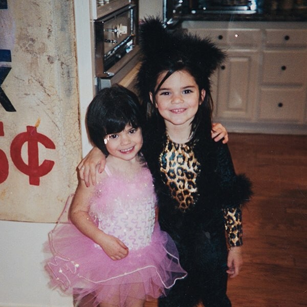 Kendall và Kylie - Cặp chị em tình thương mến thương với loạt khoảnh khắc đáng yêu nhất Instagram - Ảnh 5.