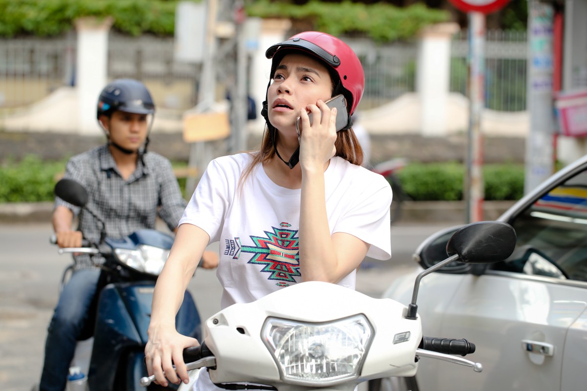 Hồ Ngọc Hà bất ngờ trở thành gái quê, sợ sệt trước Lilly Nguyễn trong cuộc chiến Lặt Mặt Showbiz - Ảnh 5.