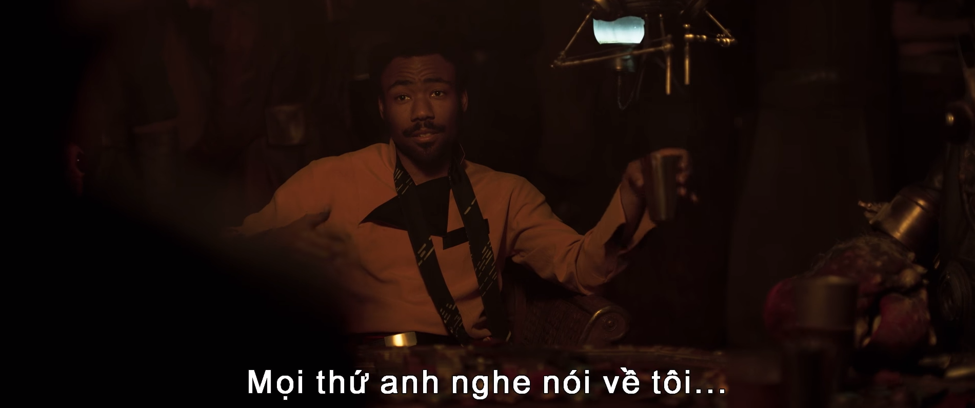 Hé lộ quá khứ lừng lẫy của Han Solo ngay trailer nóng hổi Solo: Star Wars Ngoại Truyện - Ảnh 5. Hé lộ quá khứ lừng lẫy của Han Solo ngay trailer nóng hổi Solo: Star Wars Ngoại Truyện - Ảnh 5.