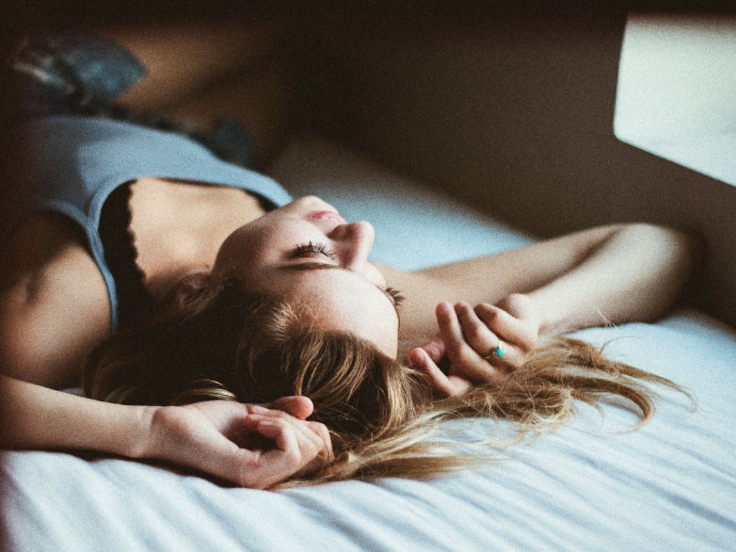 Đâu là tư thế ngủ tốt nhất? Câu trả lời này là điều bạn không ngờ tới - Ảnh 4. Đâu là tư thế ngủ tốt nhất? Câu trả lời này là điều bạn không ngờ tới - Ảnh 4.
