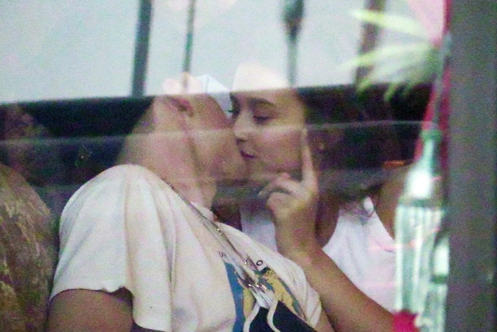 Lexi Wood - Người mẫu Playboy gợi cảm khoá môi Brooklyn Beckham là ai? - Ảnh 1. Lexi Wood - Người mẫu Playboy gợi cảm khoá môi Brooklyn Beckham là ai? - Ảnh 1.