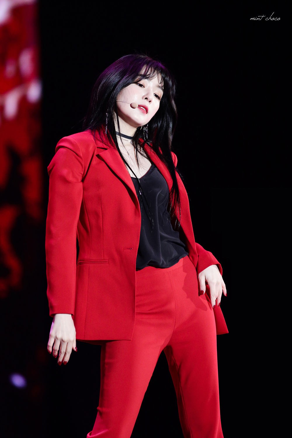 Khi girlgroup Kpop diện suit: Những soái tỷ đốn tim người hâm mộ - Ảnh 21.