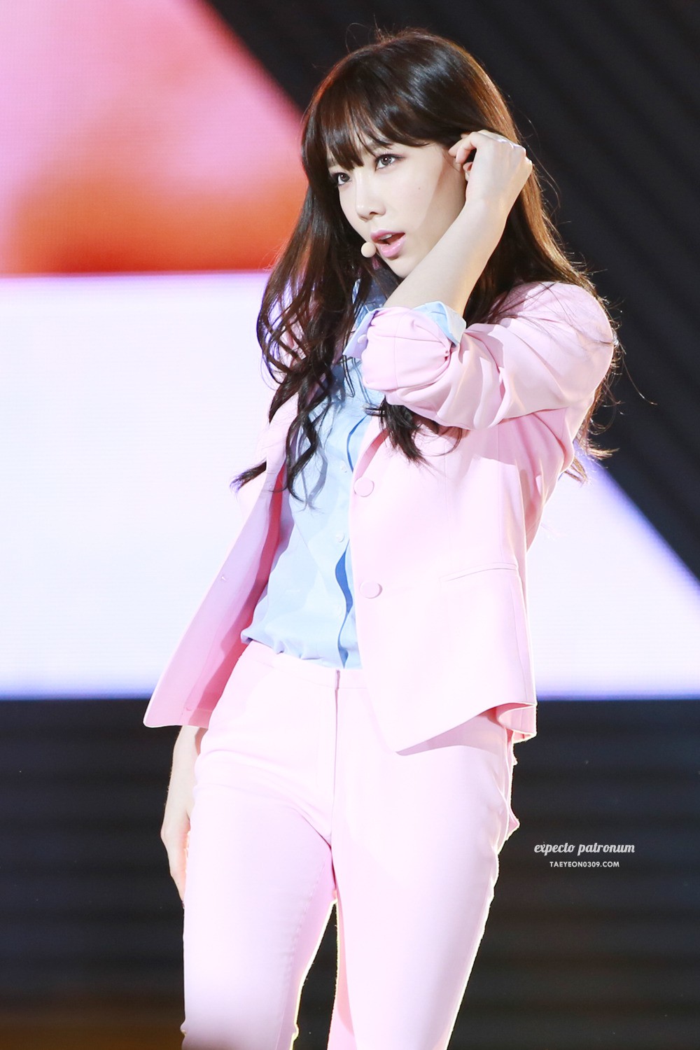 Khi girlgroup Kpop diện suit: Những soái tỷ đốn tim người hâm mộ - Ảnh 28.