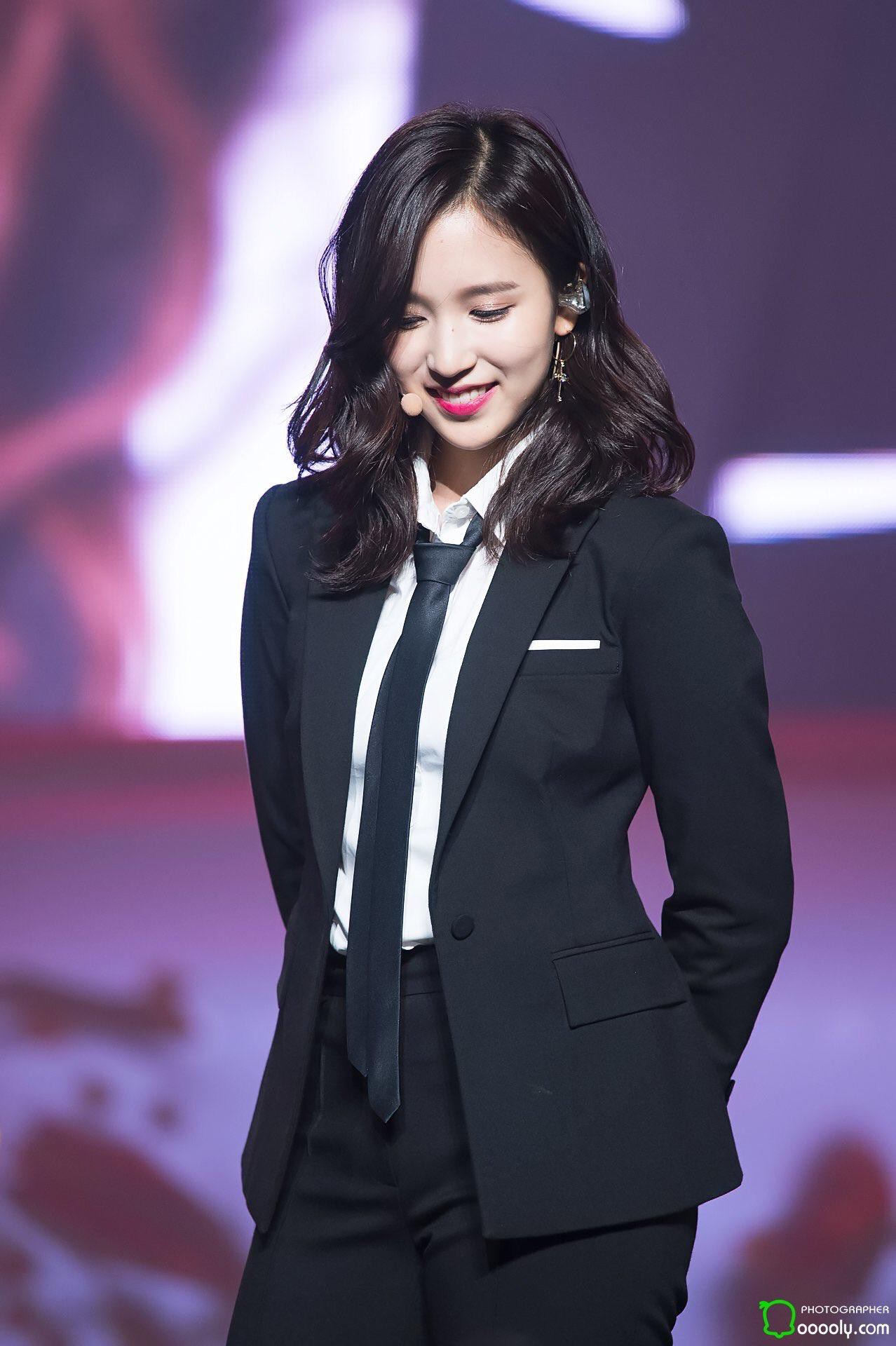 Khi girlgroup Kpop diện suit: Những soái tỷ đốn tim người hâm mộ - Ảnh 6.